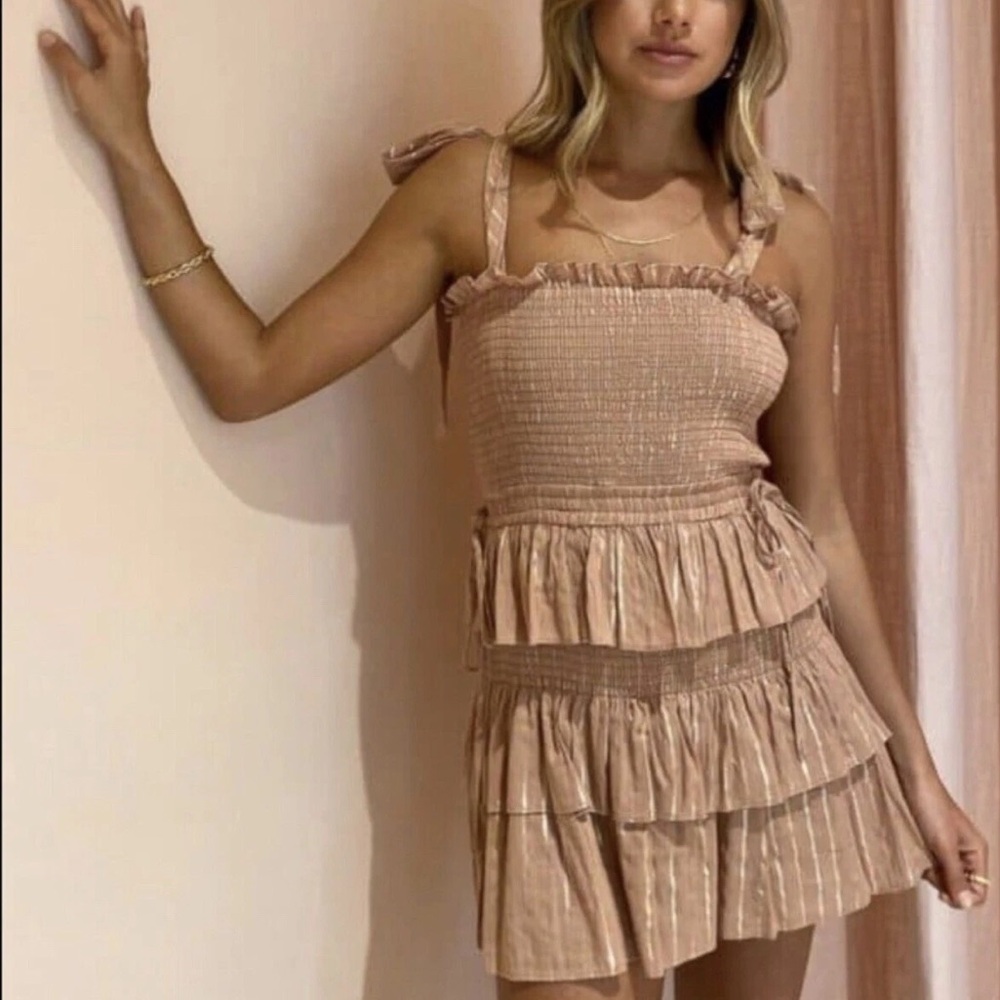 House of Harlow 1960 Corinne Dress L Smocked Tiered Gold Metallic Boho